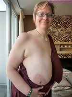 Hot MILF