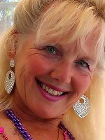 Hot MILF