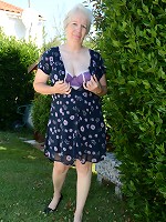 Hot MILF